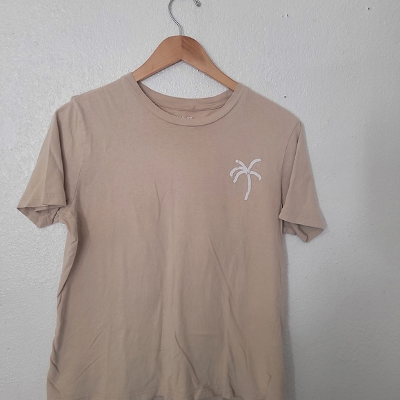 Old Navy Other - Old Navy Beige T-Shirt with Palm Design
